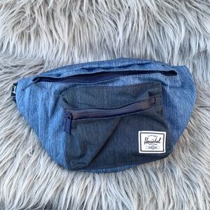 Herschel Seventeen hip pack